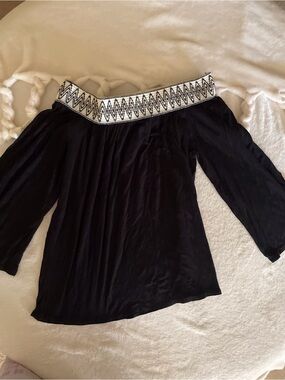 Urban episode off the Shoulder Black Tunic with Embroidered White Trim size s-m